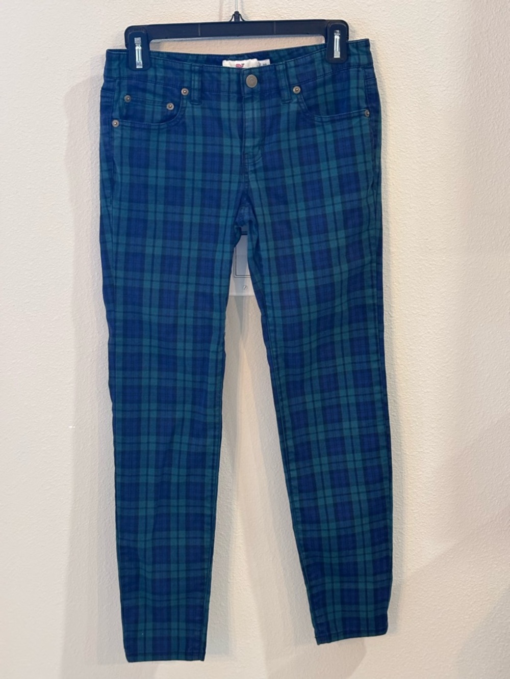 Vineyard Vines plaid blue and green skinny ankle pants.Women’s size 00
